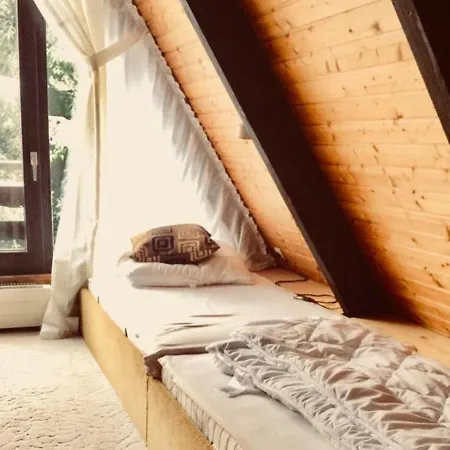 Nurdachhaus Winnetou